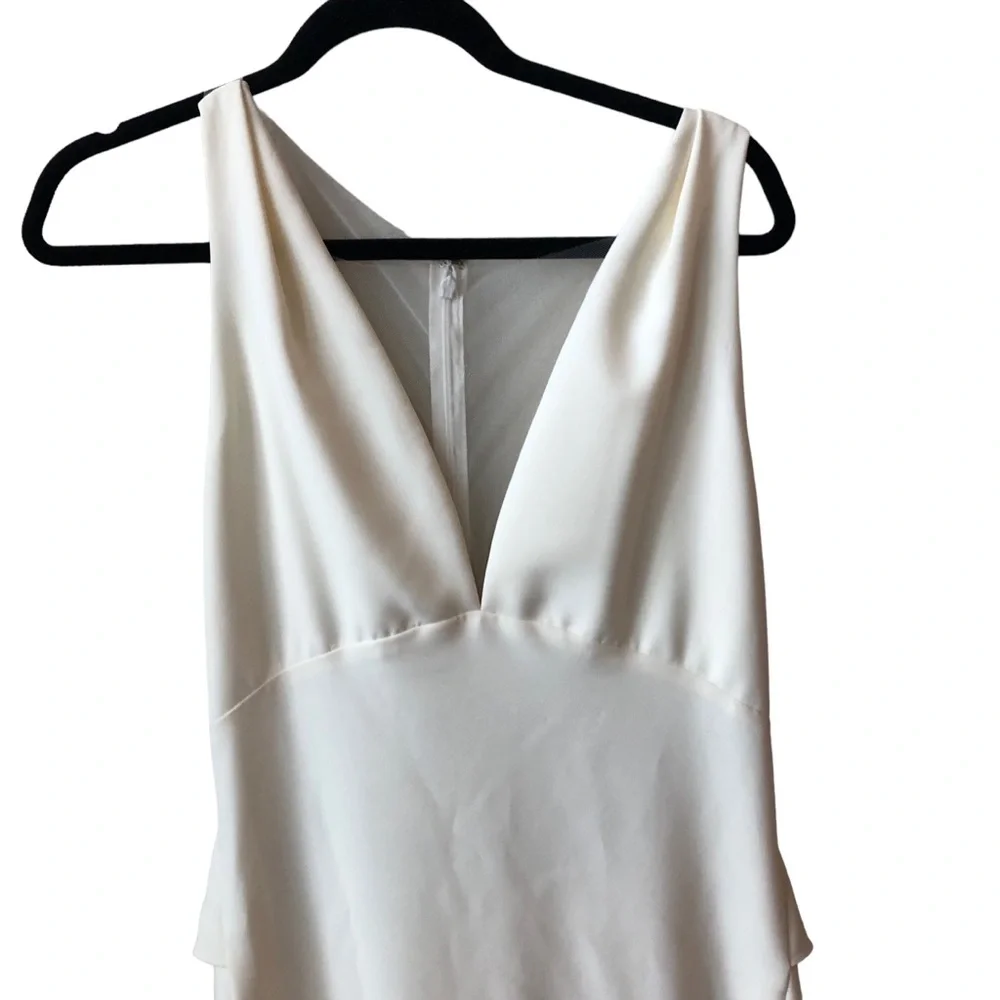 Amsale Demi Silk Crepe Sheer Back Button Ivory Wedding Gown in Size 14 - Picture 6 of 10